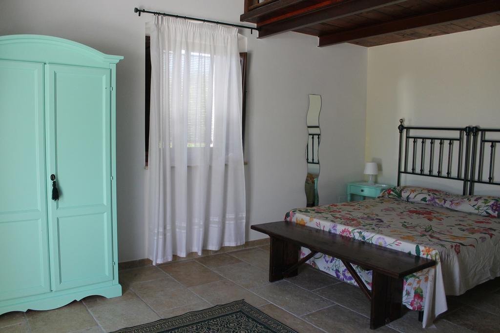 Masseria Marico Кастеланета Стая снимка